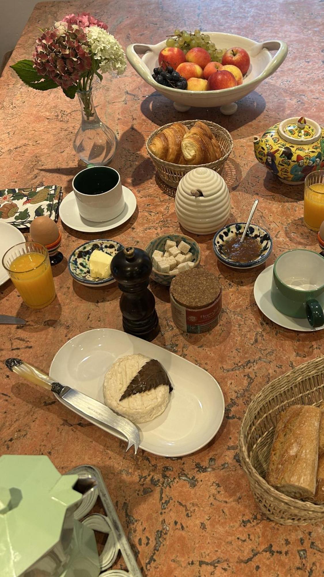 Bed and Breakfast L'Heure Bleue Saintes Esterno foto